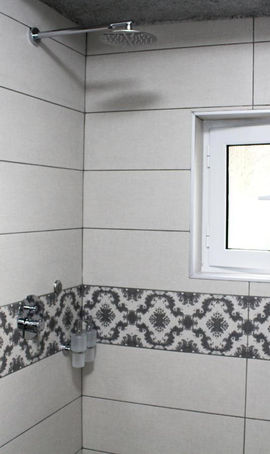 2V1 - Blloku Bkt Apartamento Tirana Exterior foto